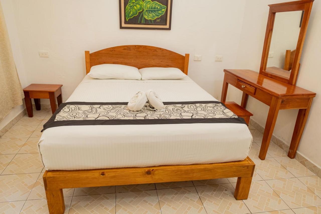 Hotel Las Palmas Cancun Centro Экстерьер фото
